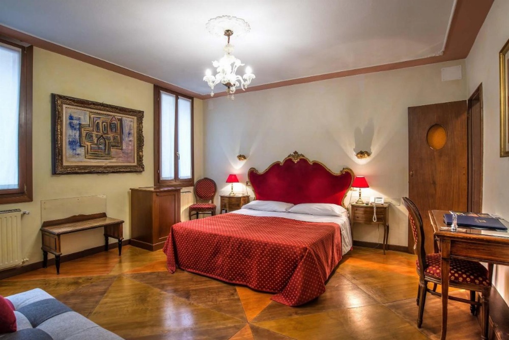 Hotel La Fenice et Des Artistes Image 17