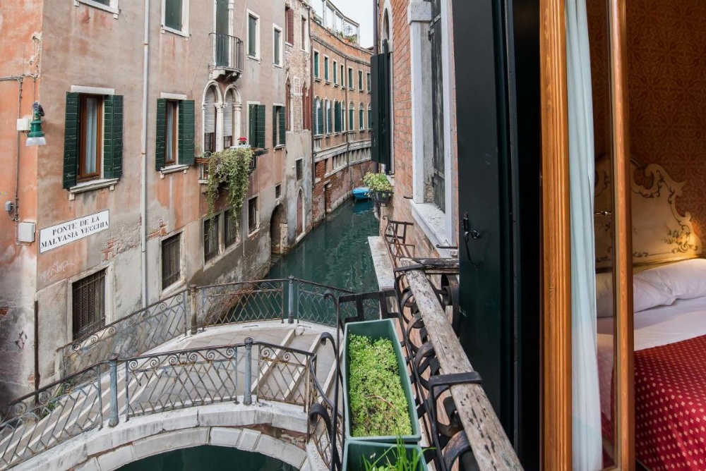 Hotel La Fenice et Des Artistes Image 35