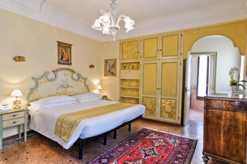 Hotel La Fenice et Des Artistes Image 6