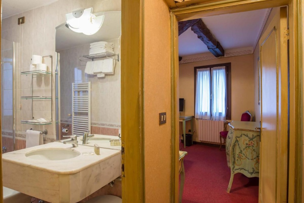 Hotel La Fenice et Des Artistes Image 7